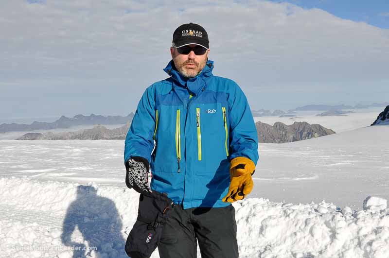 Winter Clothing Tips From a Snowshoe Guide | Snowshoe Magazine